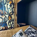 Superbe Face Apartment
