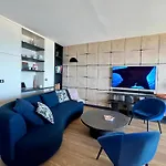 Superbe Face Apartment *